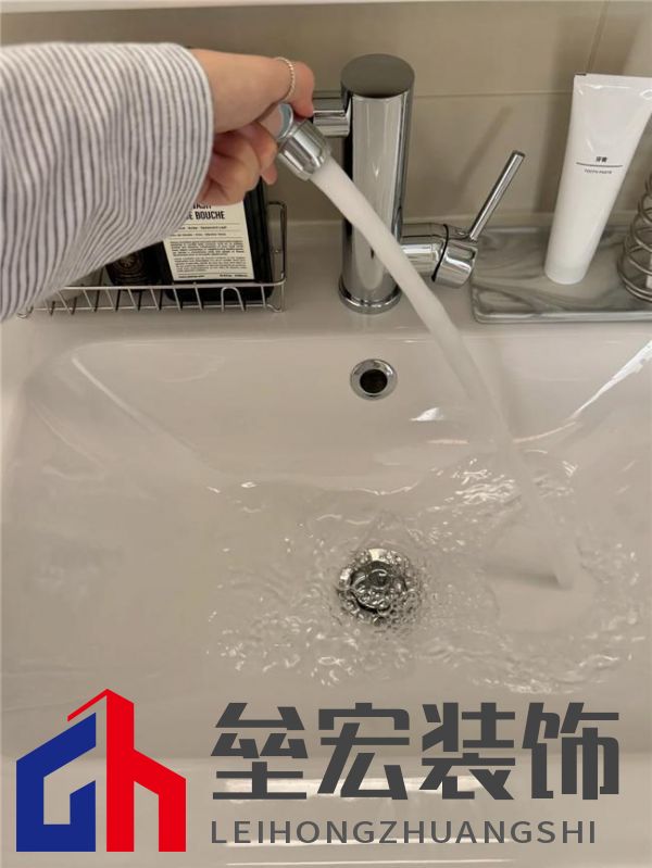 換季肌膚干燥？讓瑞摩微氣泡過(guò)濾龍頭幫你解決肌膚問(wèn)題