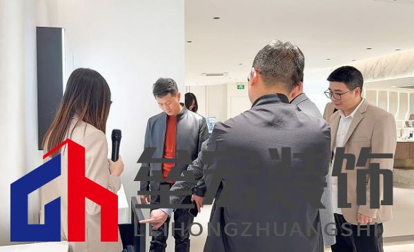 十大衛(wèi)浴品牌-鷹衛(wèi)?。簞諏崉?chuàng)新,共謀發(fā)展,全力開啟2025新征程!